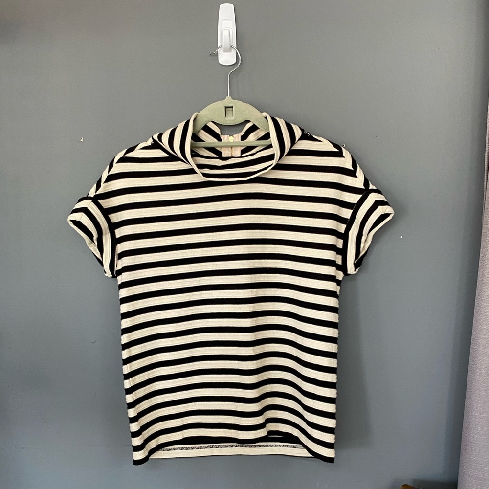 Anthropologie 9-H15 St. Claire striped top. Size XS